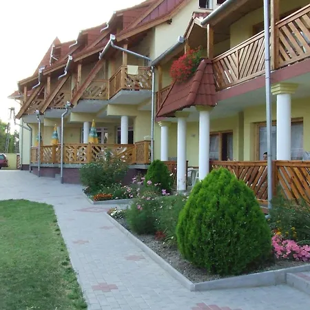 Bed and breakfast Erika 4*