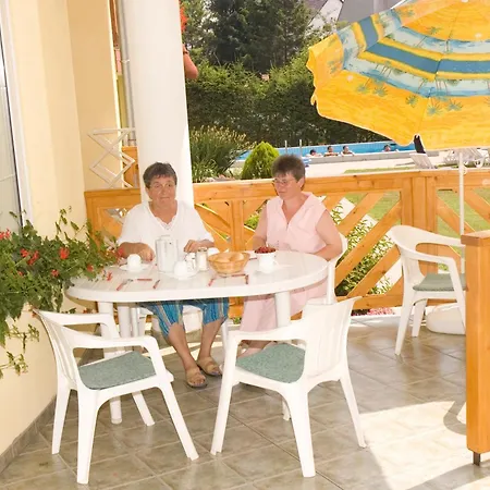 Bed and breakfast Erika 4*