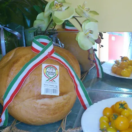 Bed and breakfast Erika 4*